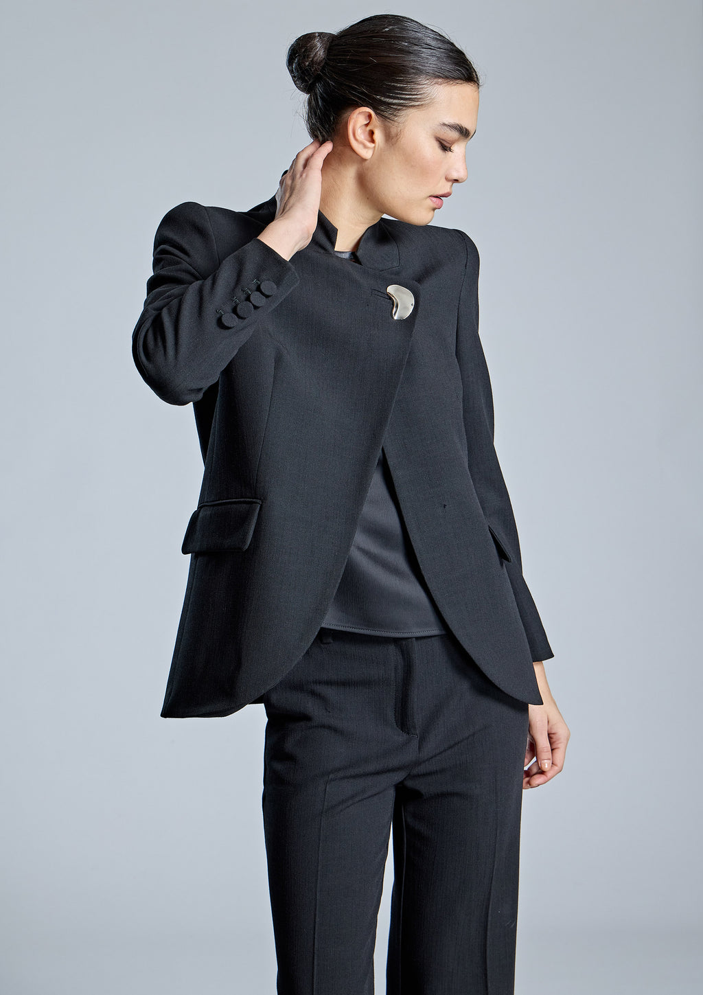 Chaqueta ALBA CONDE negra cruzada