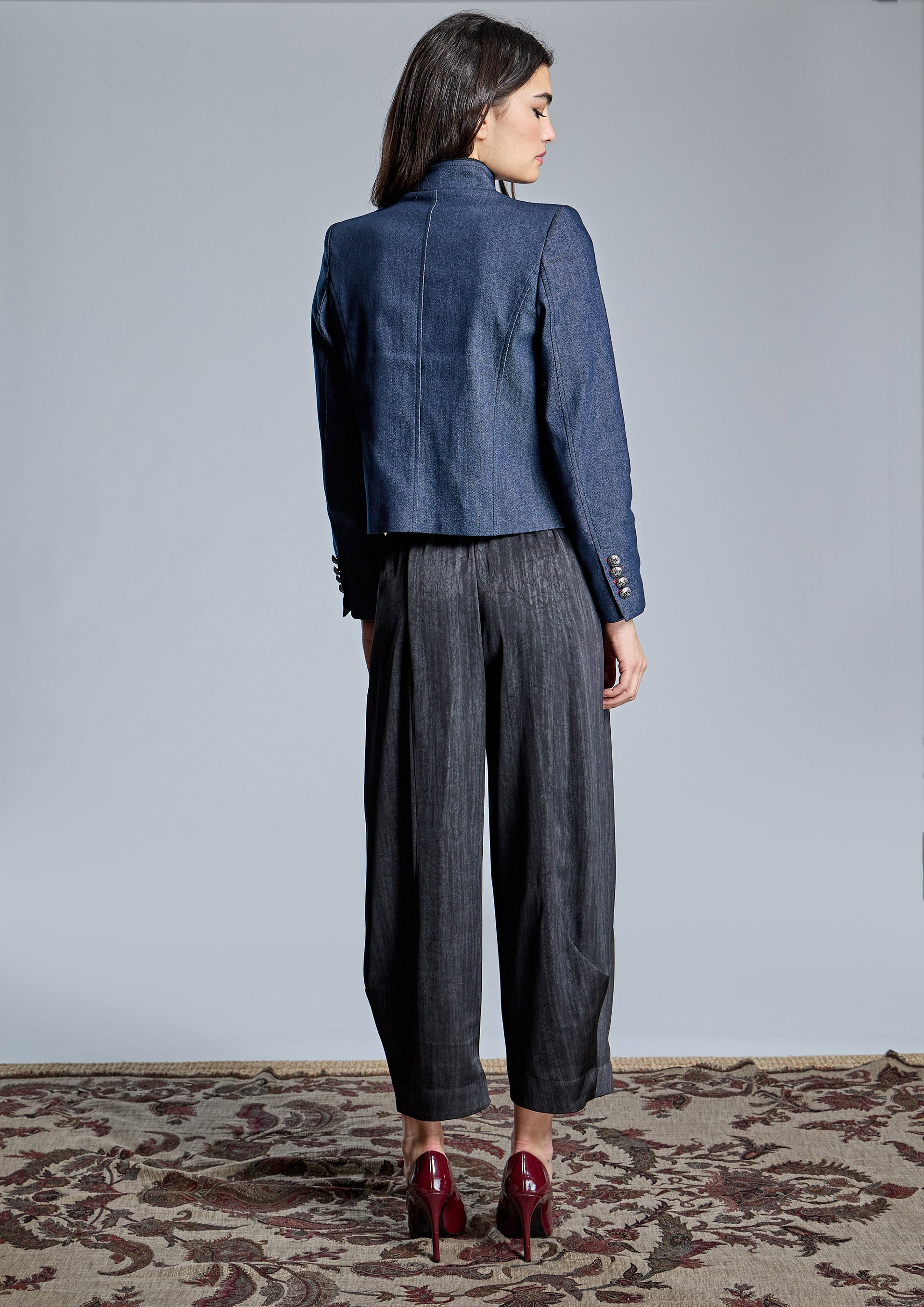 Chaqueta ALBA CONDE denim con detalle de alamares