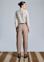 Blusa ALBA CONDE beige con encaje