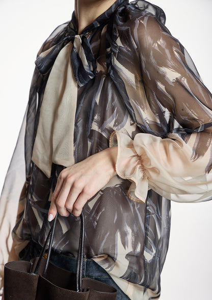 Blusa ALBA CONDE de gasa estampada