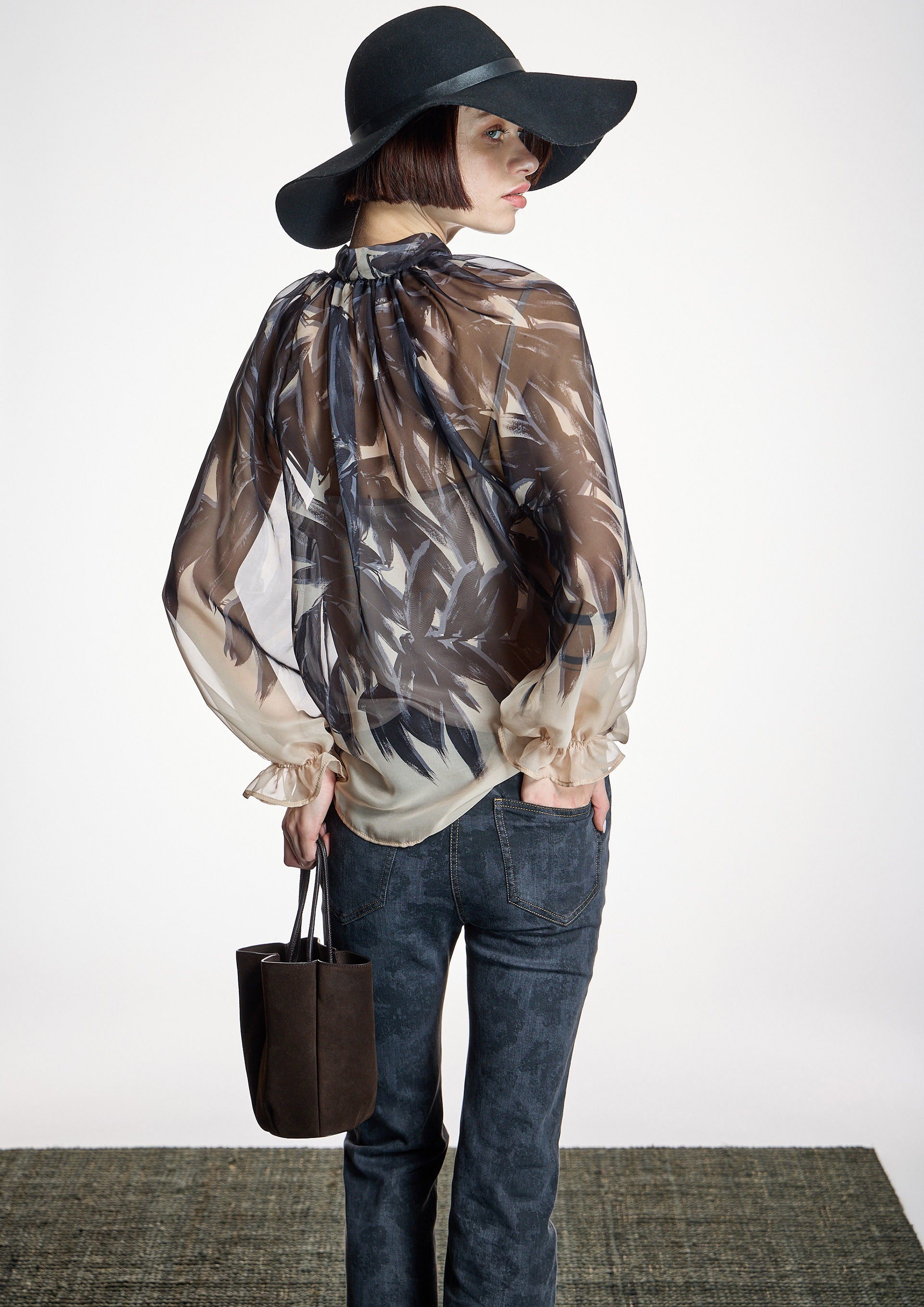 Blusa ALBA CONDE de gasa estampada