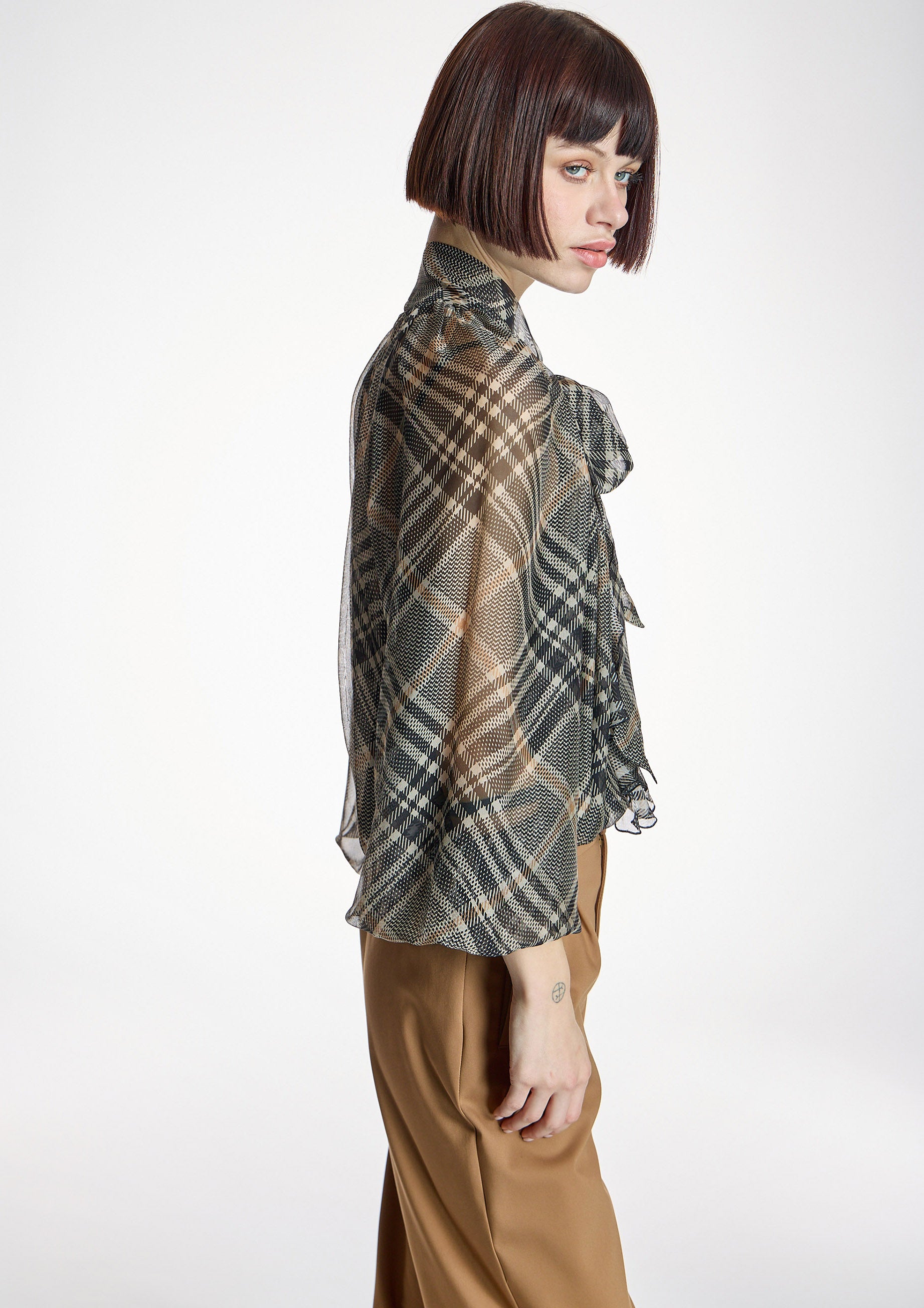 Blusa ALBA CONDE de gasa de cuadros