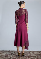 Vestido ALBA CONDE burdeos con puntilla floral