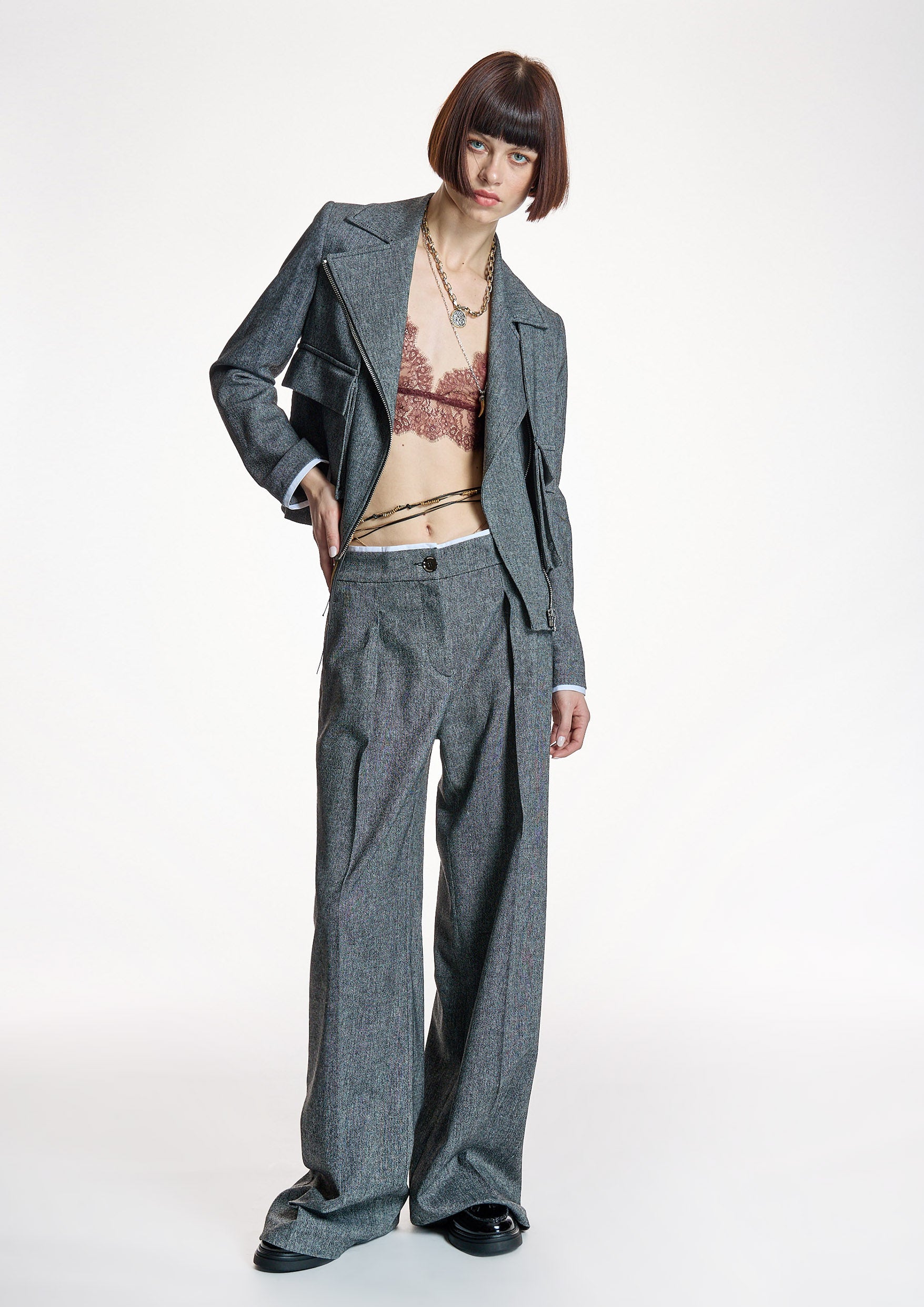 Pantalón ALBA CONDE gris ancho