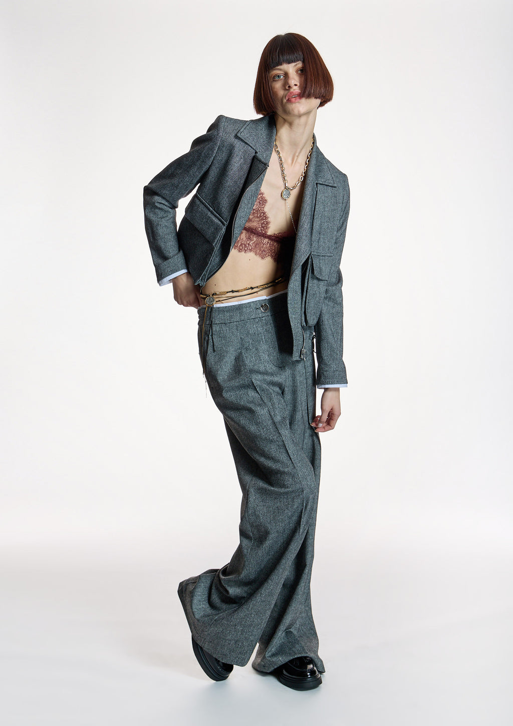 Pantalón ALBA CONDE gris ancho