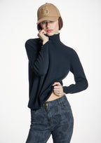 Jersey ALBA CONDE básico en negro