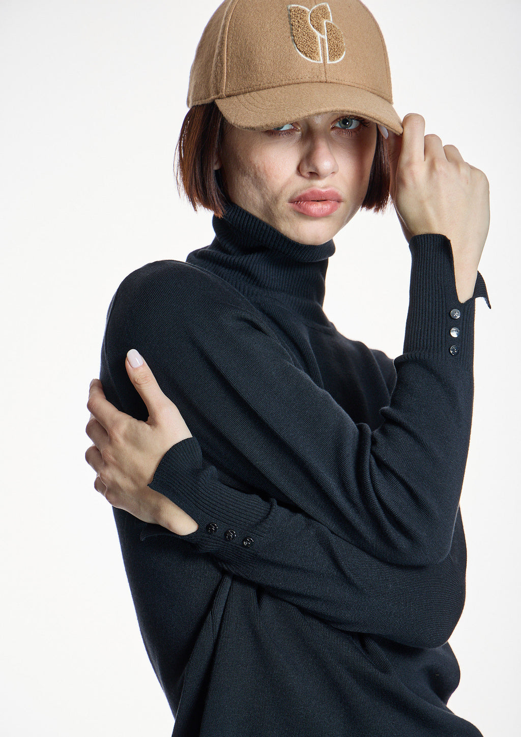 Jersey ALBA CONDE básico en negro