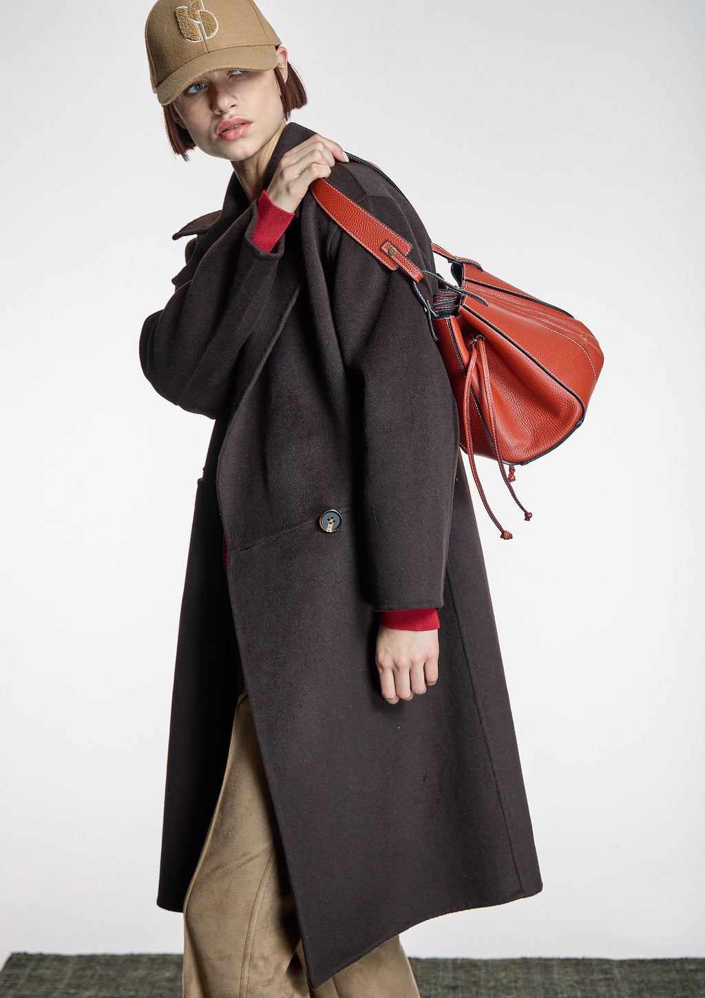 Abrigo ALBA CONDE largo marrón