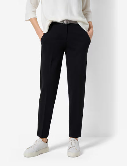 Pantalón BRAX FEEL GOOD corte chino negro