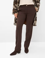 Pantalón BRAX FEEL GOOD chino color marrón chocolate