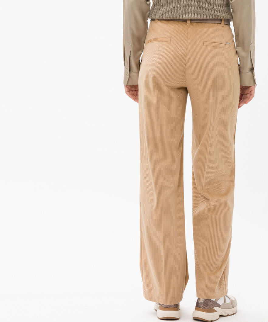 Pantalón BRAX FEEL GOOD de pana color camel