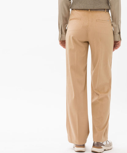 Pantalón BRAX FEEL GOOD de pana color camel