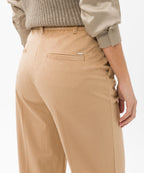 Pantalón BRAX FEEL GOOD de pana color camel