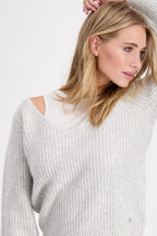 Jersey MONARI esponjoso cuello pico