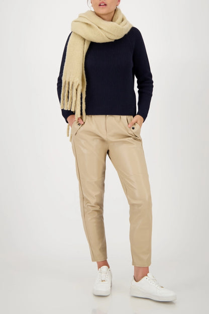 Bufanda MONARI color canela esponjosa