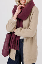 Bufanda MONARI color burdeos esponjosa