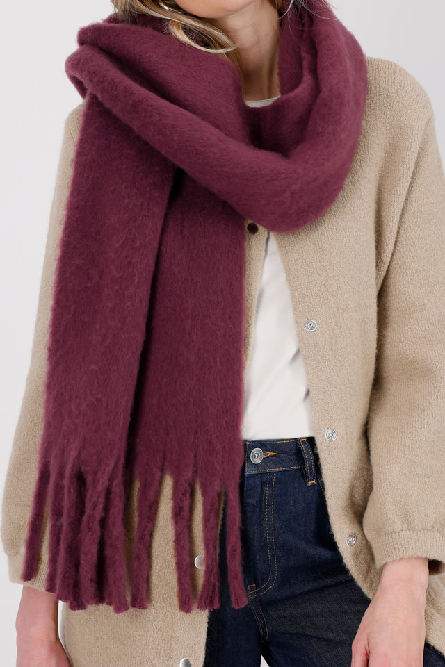 Bufanda MONARI color burdeos esponjosa