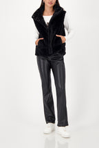 Chaleco MONARI mullido color negro