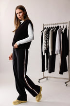 Pantalón MONARI recto con rayas en el lateral