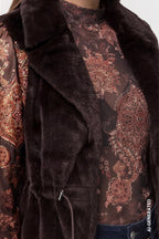 Chaleco MONARI piel color chocolate