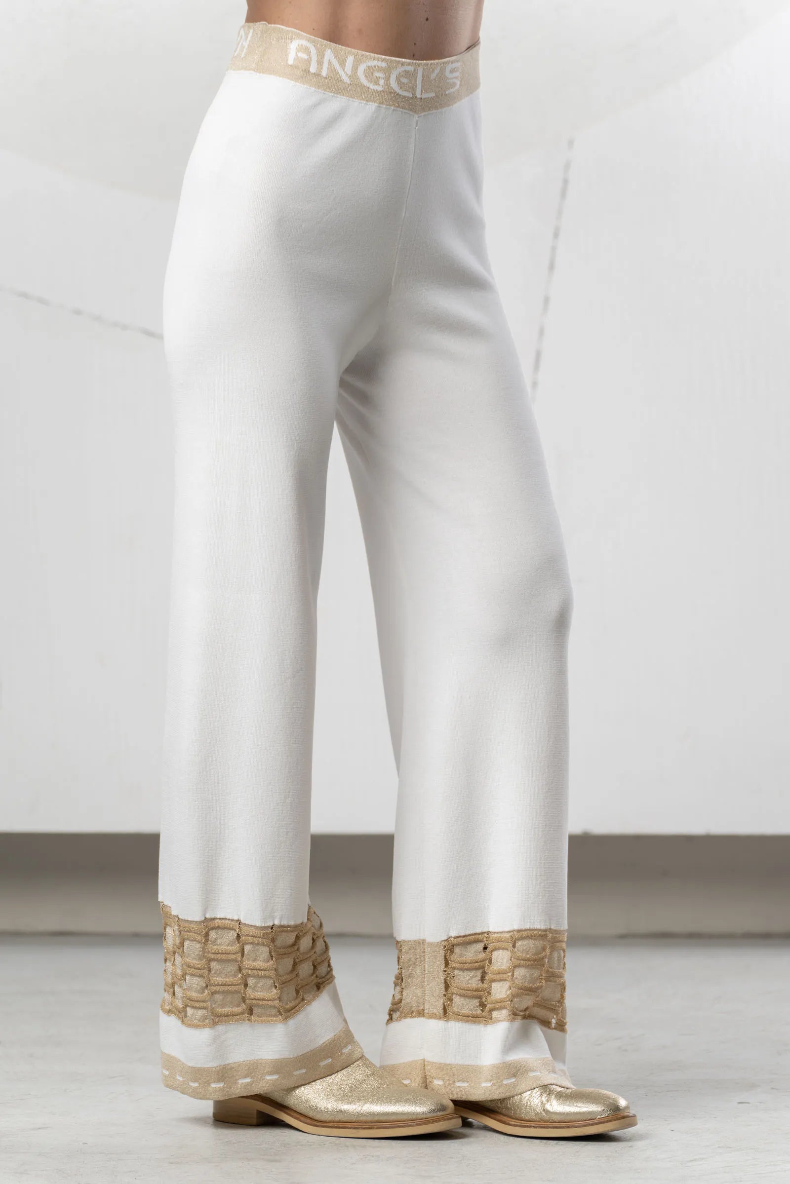 Pantalón ELISA CAVALETTI de punto jacquard blanco y dorado