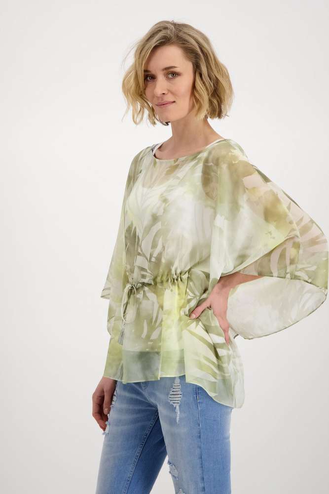 Blusa semitransparente con estampado Monari