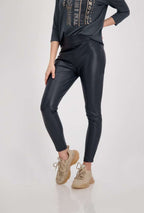 Pantalón MONARI leggin de piel sintética