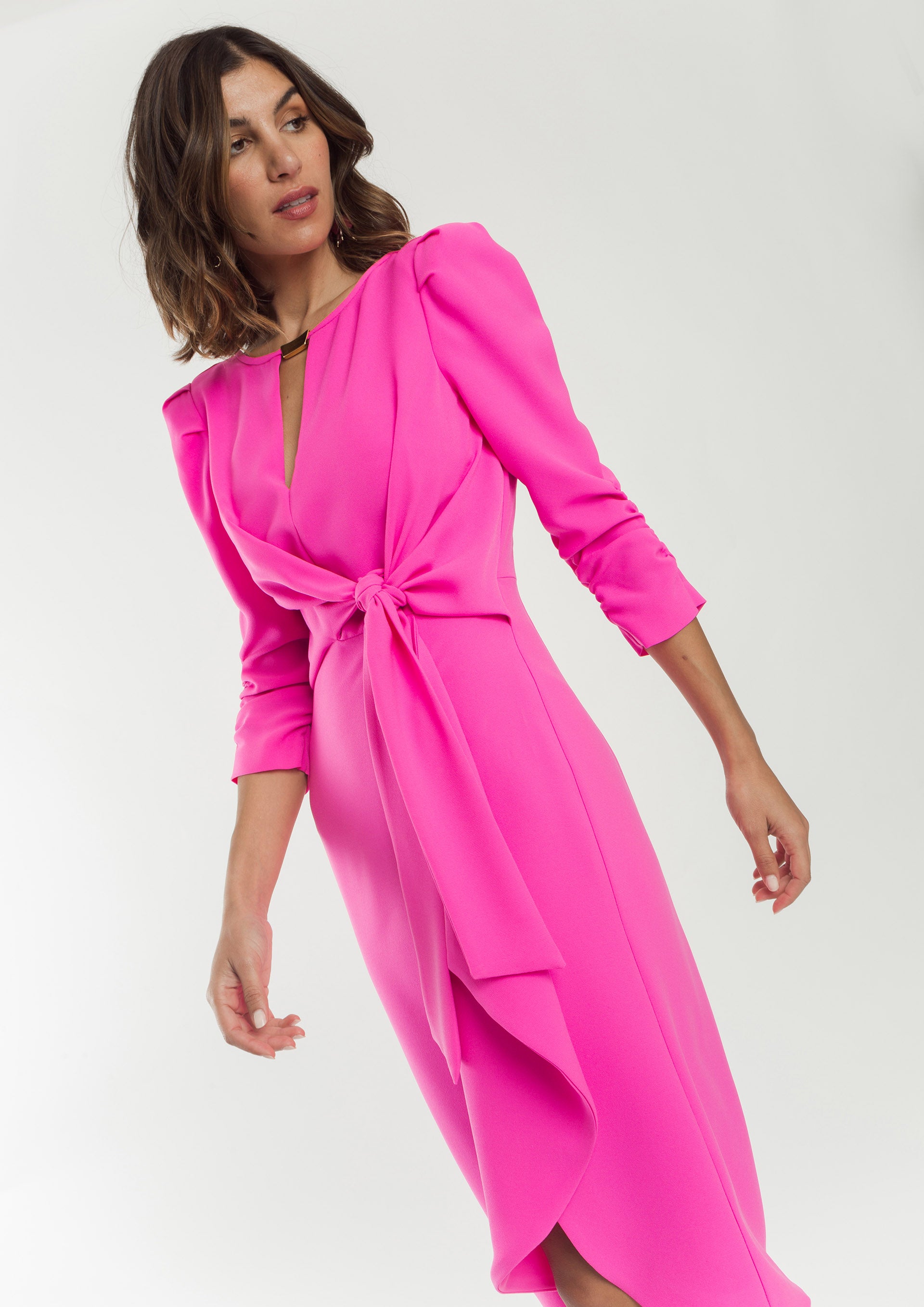 Vestido ALBA CONDE fucsia mangas abullonadas